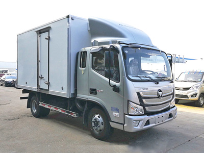 江鈴4.2米肉鉤冷凍車 新鮮蔬果與冷凍肉類的專業運輸解決方案